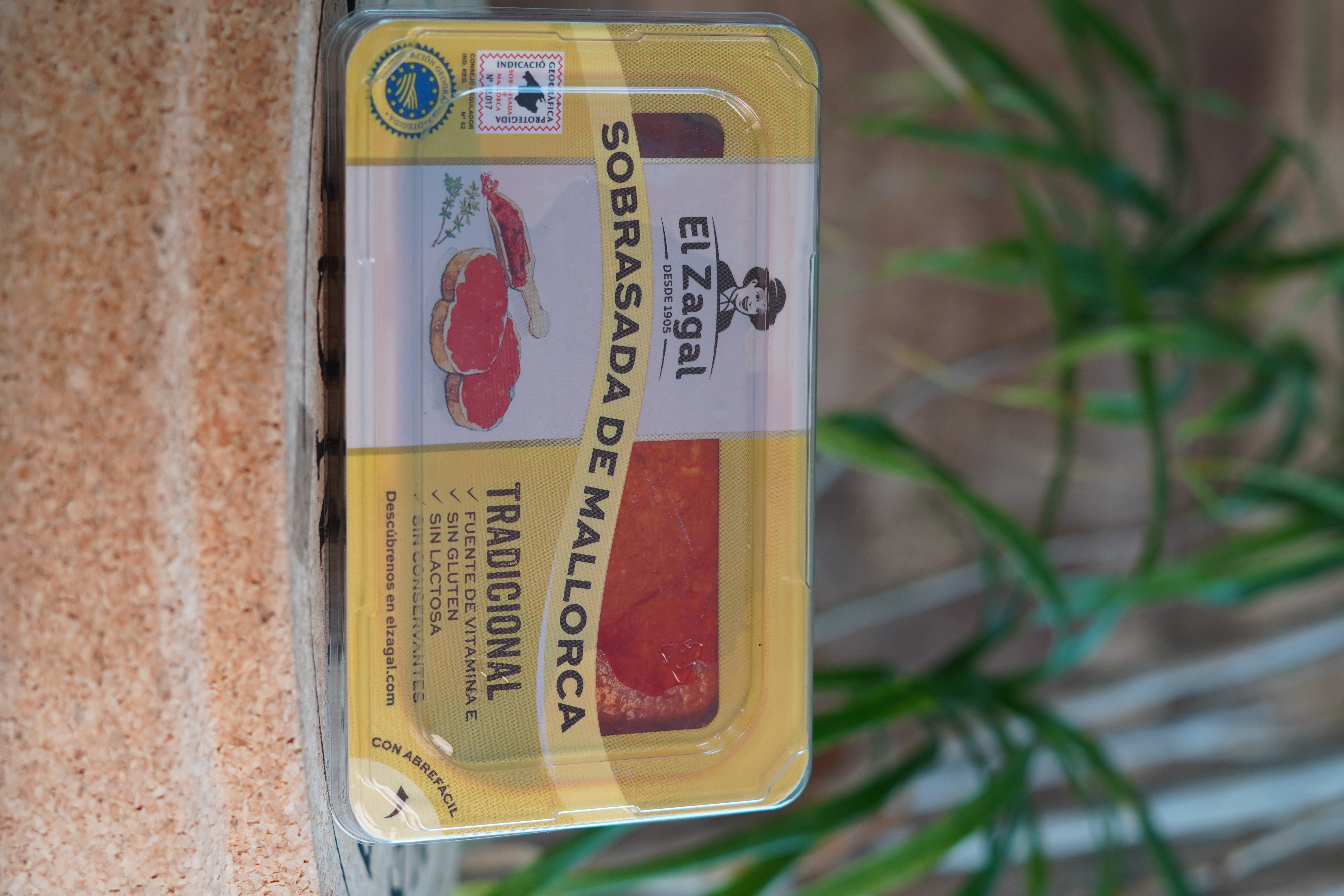 Sobrasada de Mallorca traditionelle Paprika Mettwurst von Mallorca 200 Gramm spanische Spezialität ( 2 Gratis Proben spanische Kekse)